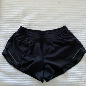Lululemon Hotty Hot 2.5” Short